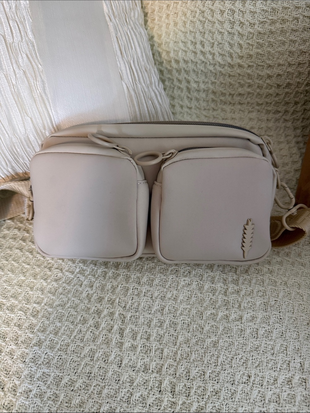 Women's Cream Crossbody Double-Pocket Bag - Sleek Everyday Carry